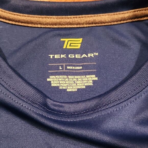- Tek Gear Men Large NWT blue wicking odor resistant blue tshirt - Picture 2 of 6
